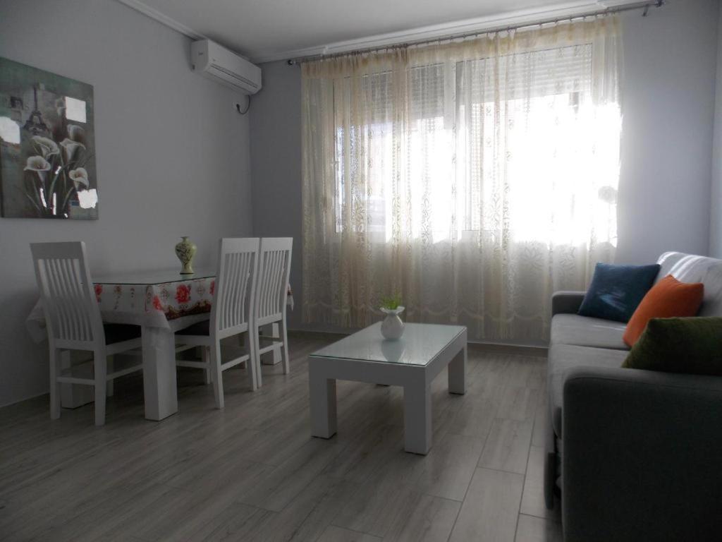 Coastline Apartments Saranda Kültér fotó