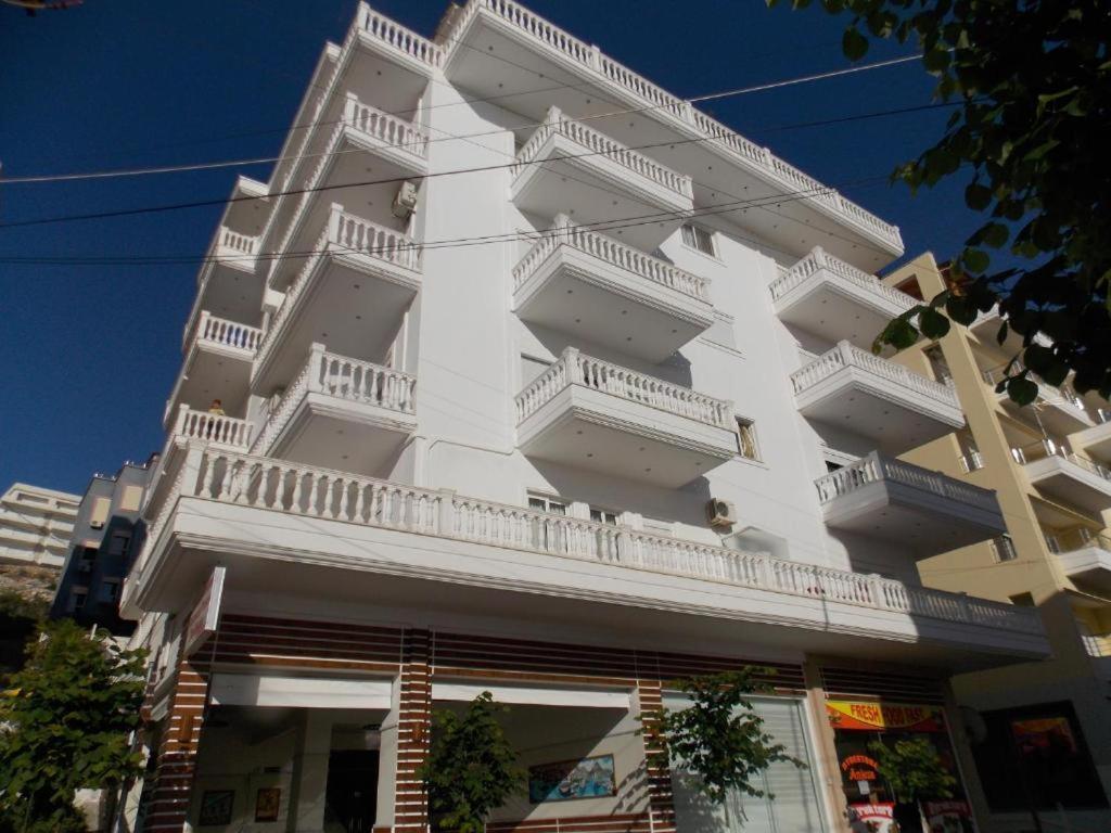 Coastline Apartments Saranda Kültér fotó